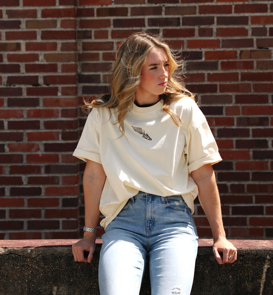 RUN CLUB EMBLEM TEE